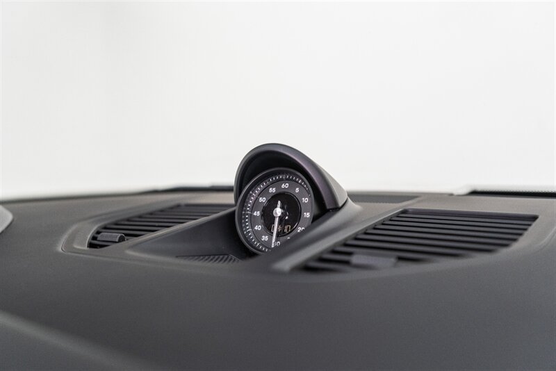 Used 2024 Porsche 911 Carrera RWD image 63
