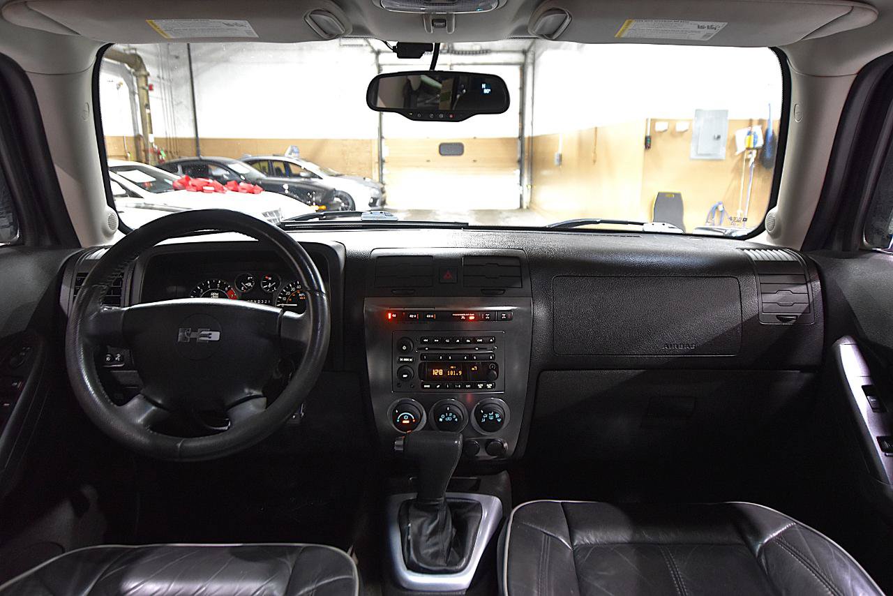 Used 2009 HUMMER H3 Luxury AWD/4WD image 24