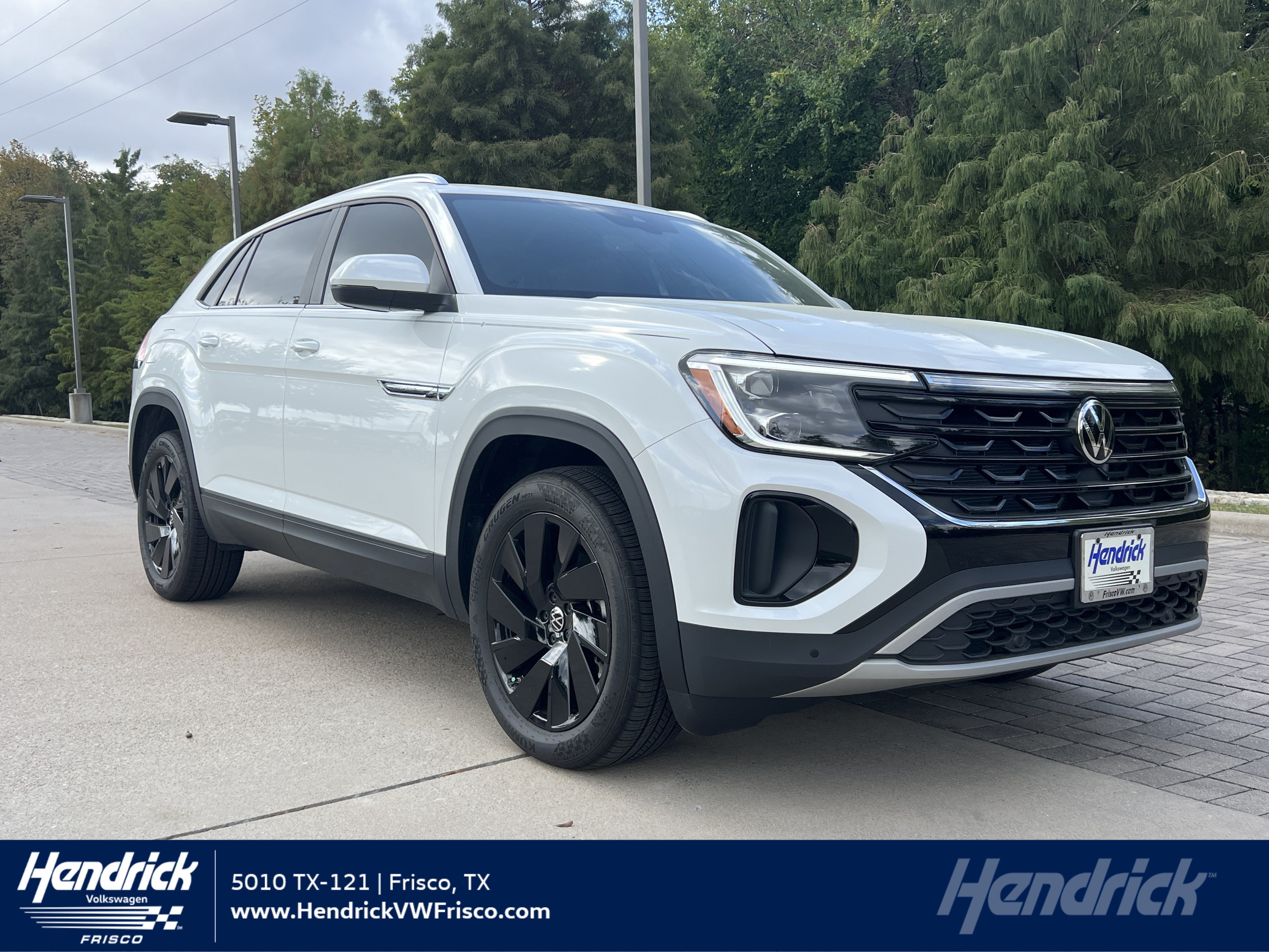 Certified 2026 Volkswagen Atlas Cross Sport SE FWD image 1