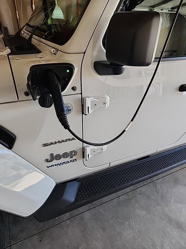 Used 2022 Jeep Wrangler Unlimited Sahara w/ Cold Weather Group image 11