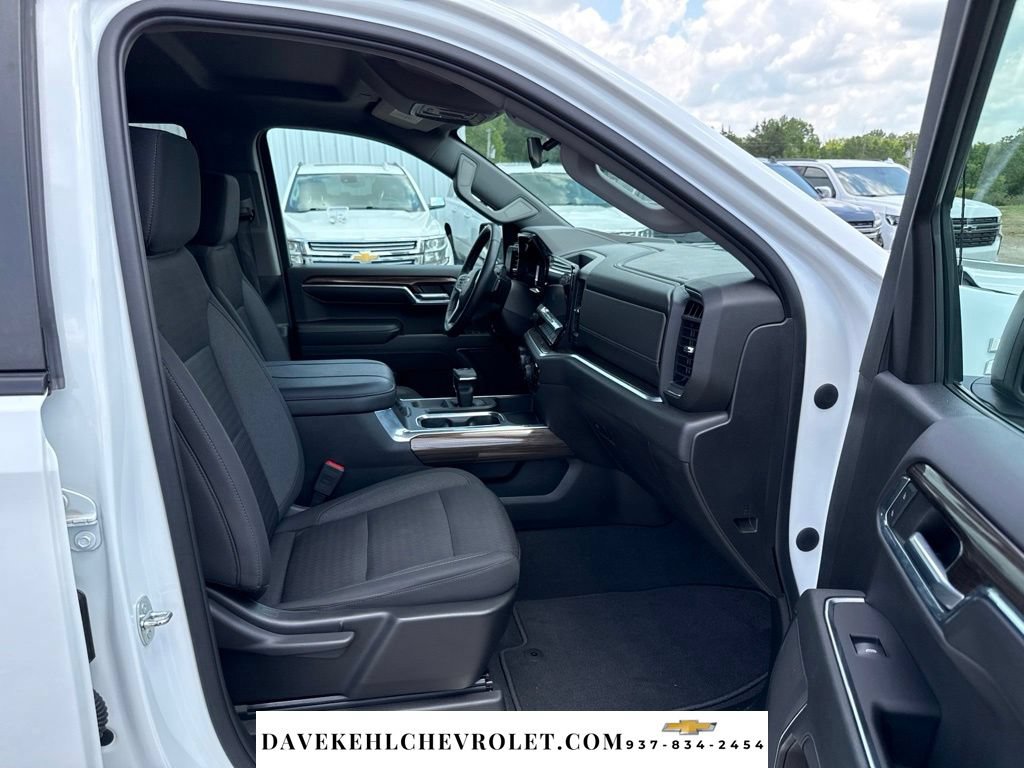 Used 2023 Chevrolet Silverado 1500 LT AWD/4WD image 20