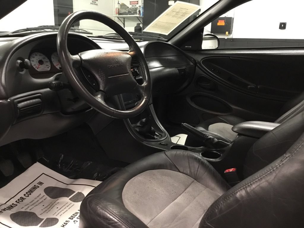 Used 2001 Ford Mustang Cobra RWD image 36