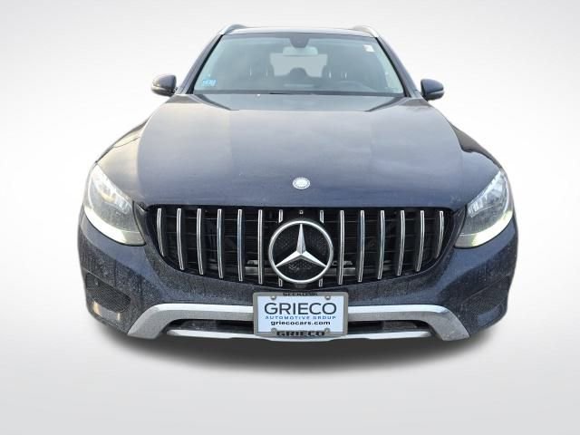 Used 2017 Mercedes-Benz GLC 300 4MATIC image 2