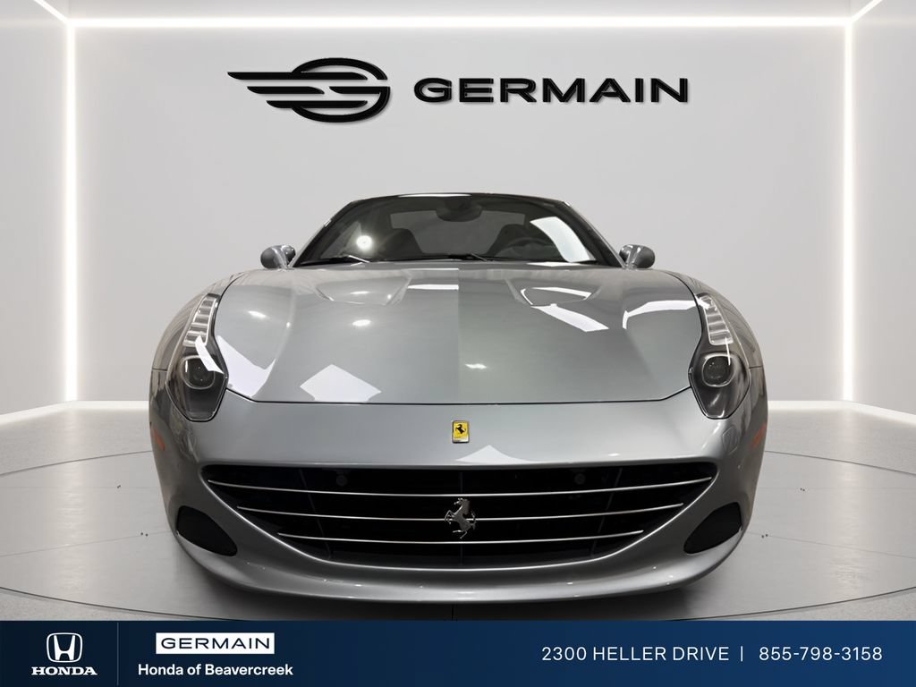 Used 2017 Ferrari California T RWD image 3