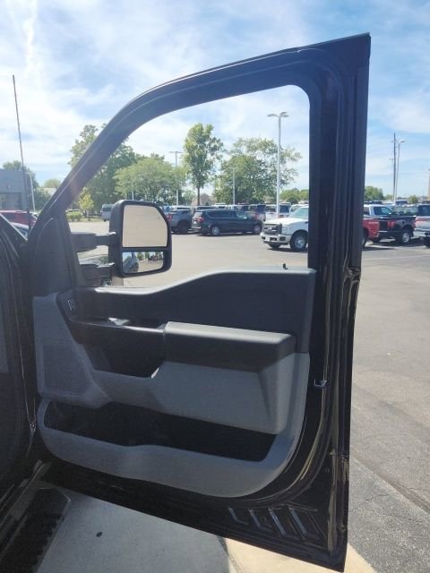 New 2026 Ford F250 XL w/ XL Chrome Package image 26