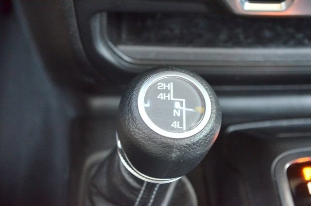 Used 2025 Jeep Wrangler Unlimited Sahara AWD/4WD image 28