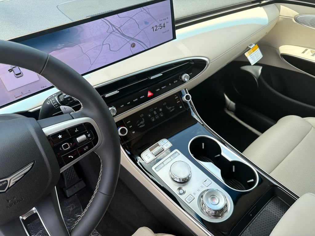 New 2027 Genesis GV70 2.5T AWD/4WD image 30