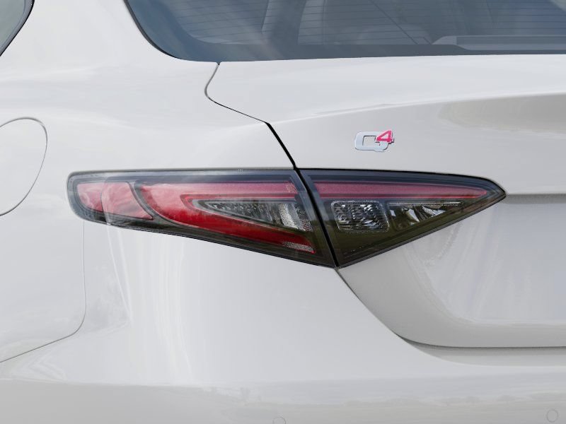 New 2025 Alfa Romeo Giulia AWD w/ Driving Assist Package image 10