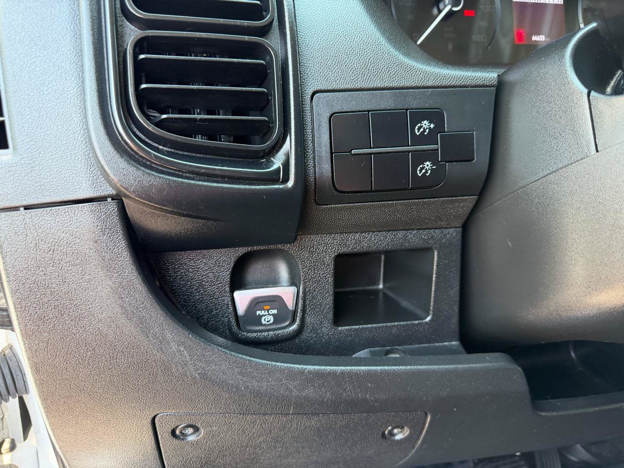 Used 2023 RAM ProMaster 3500 FWD image 12