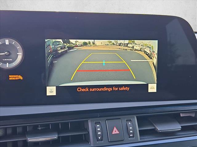 Used 2025 Lexus ES 300h w/ Premium Package FWD image 13