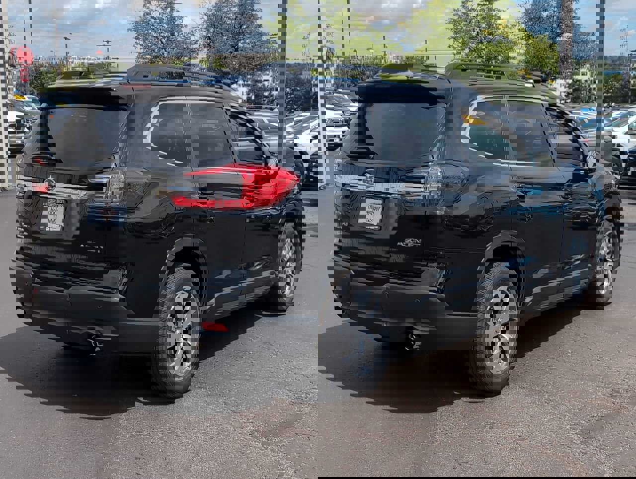 Used 2024 Subaru Ascent Premium w/ Convenience Package image 7