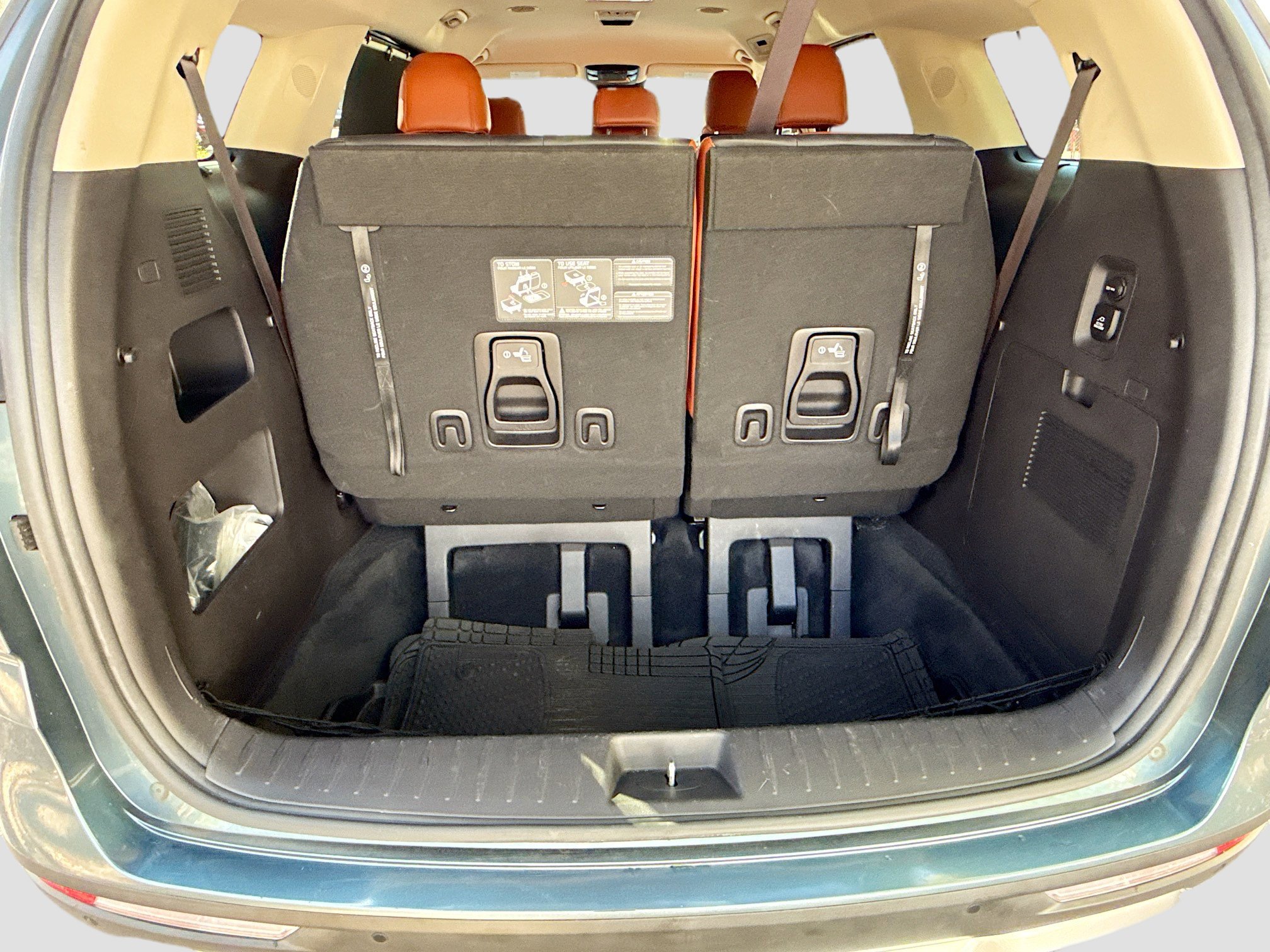 Used 2022 Kia Carnival SX FWD image 12