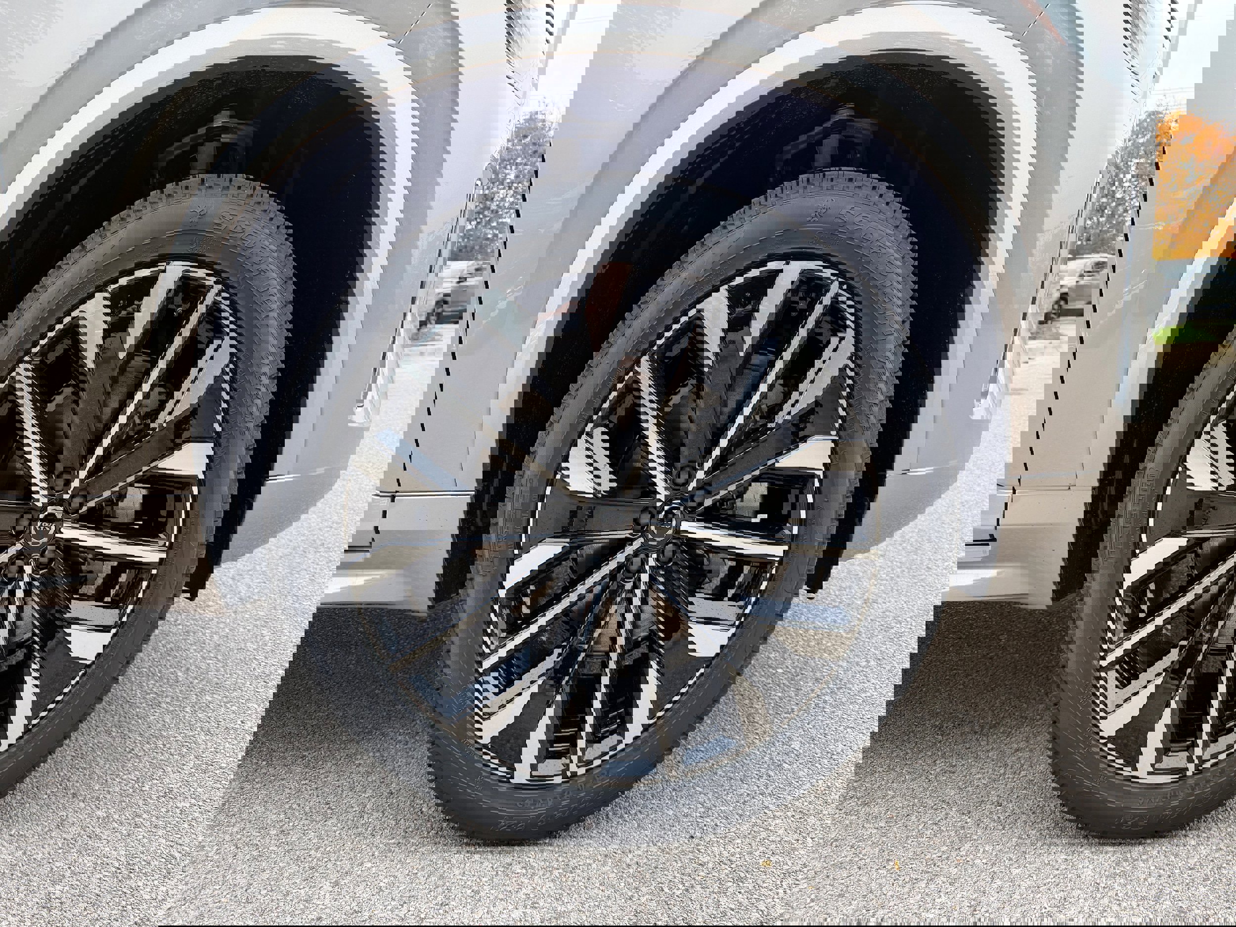 New 2026 Volvo XC90 B5 Core image 7