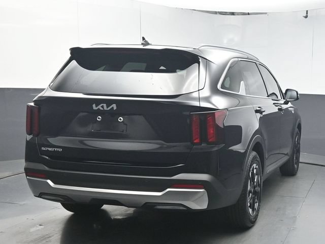 Used 2025 Kia Sorento S w/ Panoramic Sunroof Package FWD image 7