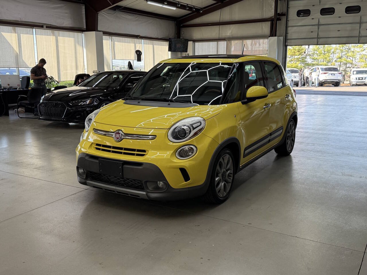 Used 2016 FIAT 500L Trekking FWD image 4