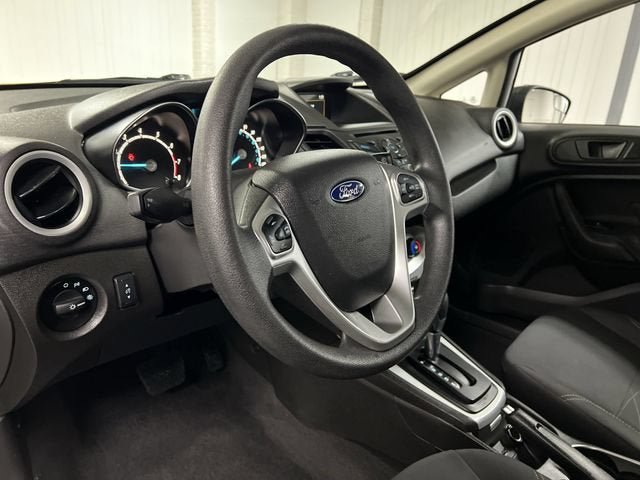 Used 2019 Ford Fiesta SE FWD image 10