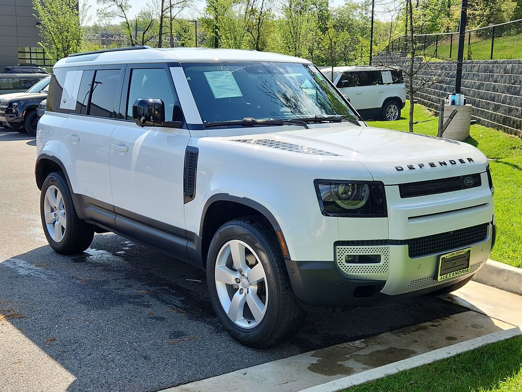 Used 2024 Land Rover Defender 110 S image 10