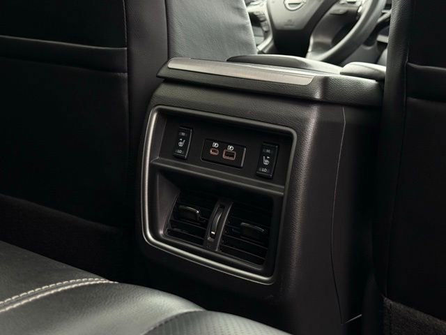 Used 2024 Nissan Murano SL image 24