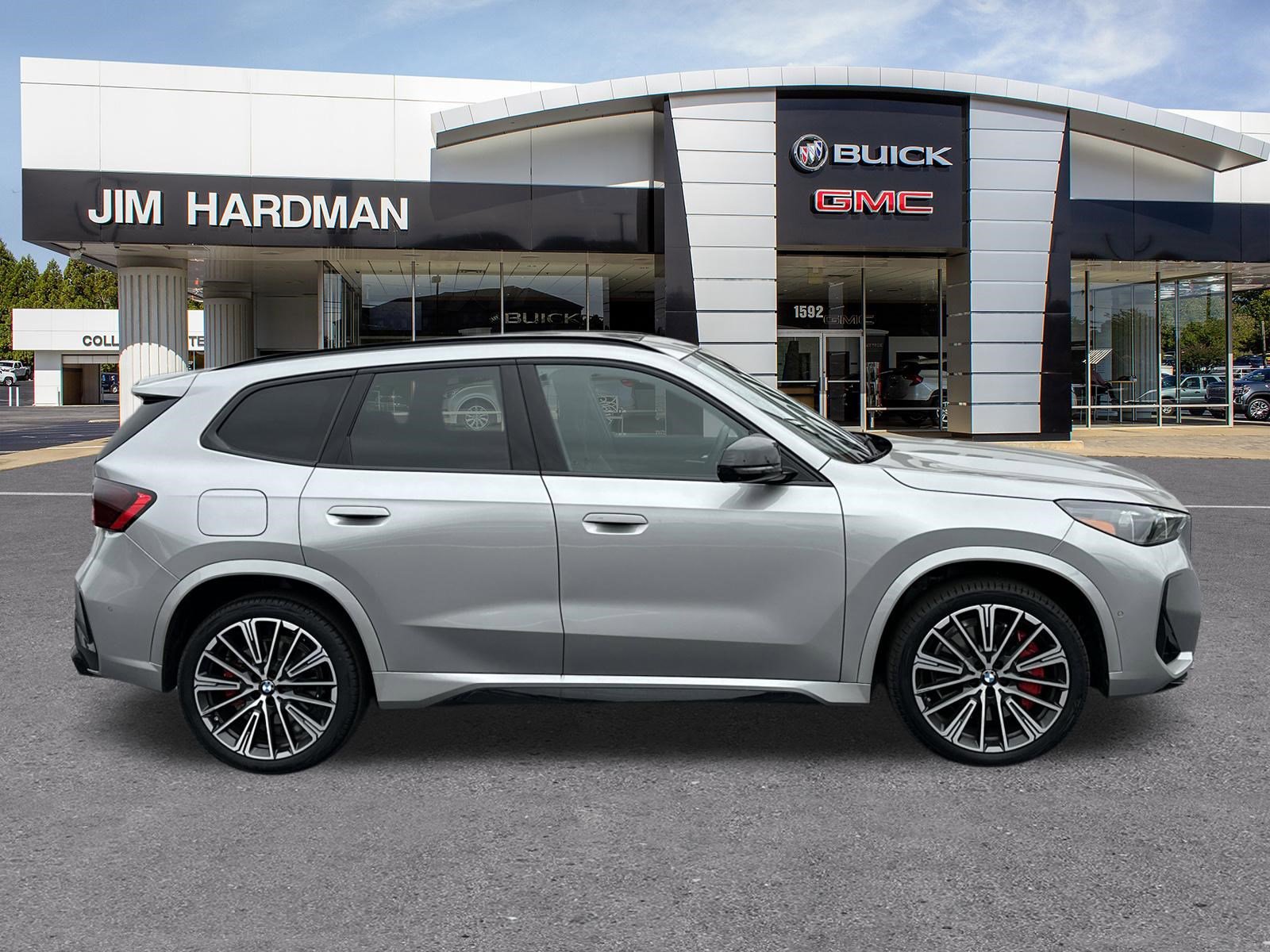 Used 2025 BMW X1 M35i w/ Premium Package image 8