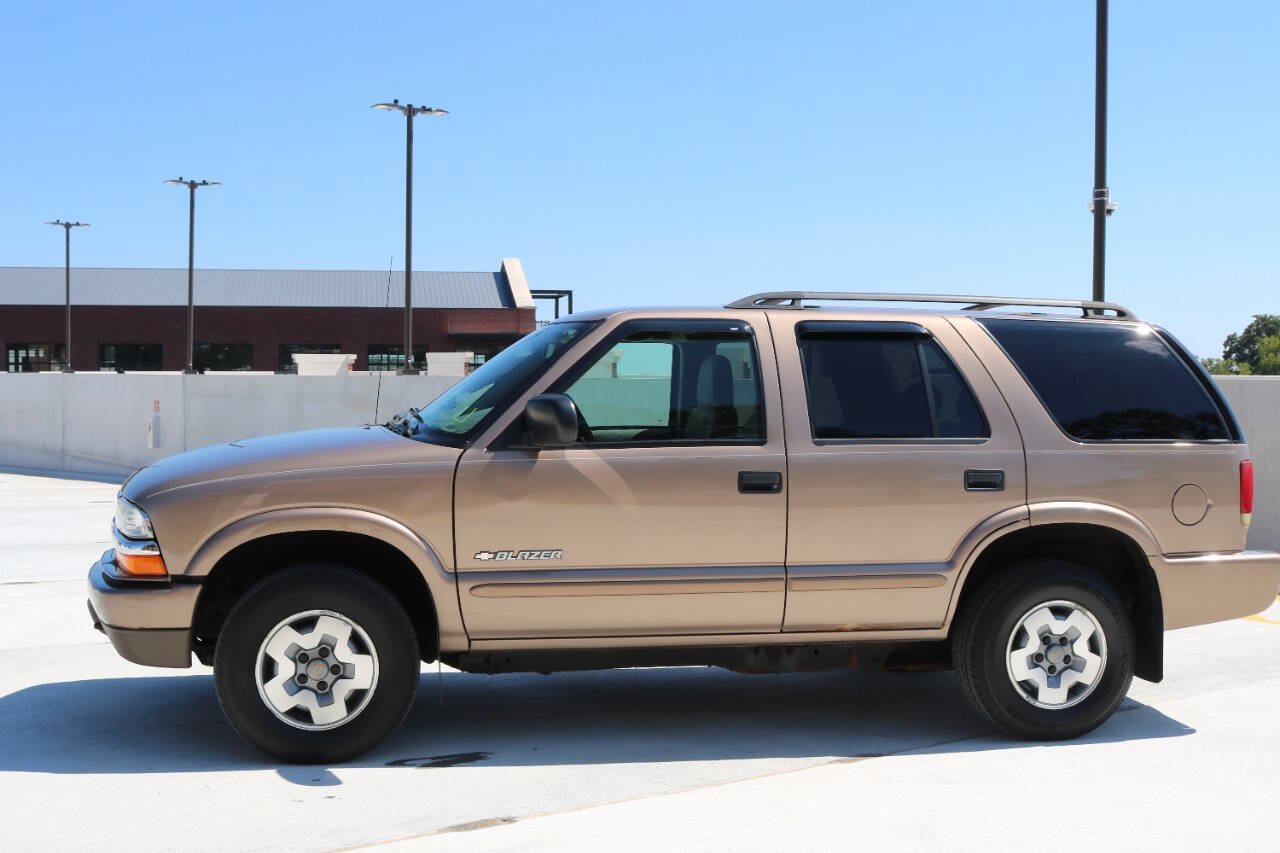 Used 2004 Chevrolet Blazer LS w/ Preferred Equipment Group AWD/4WD image 22