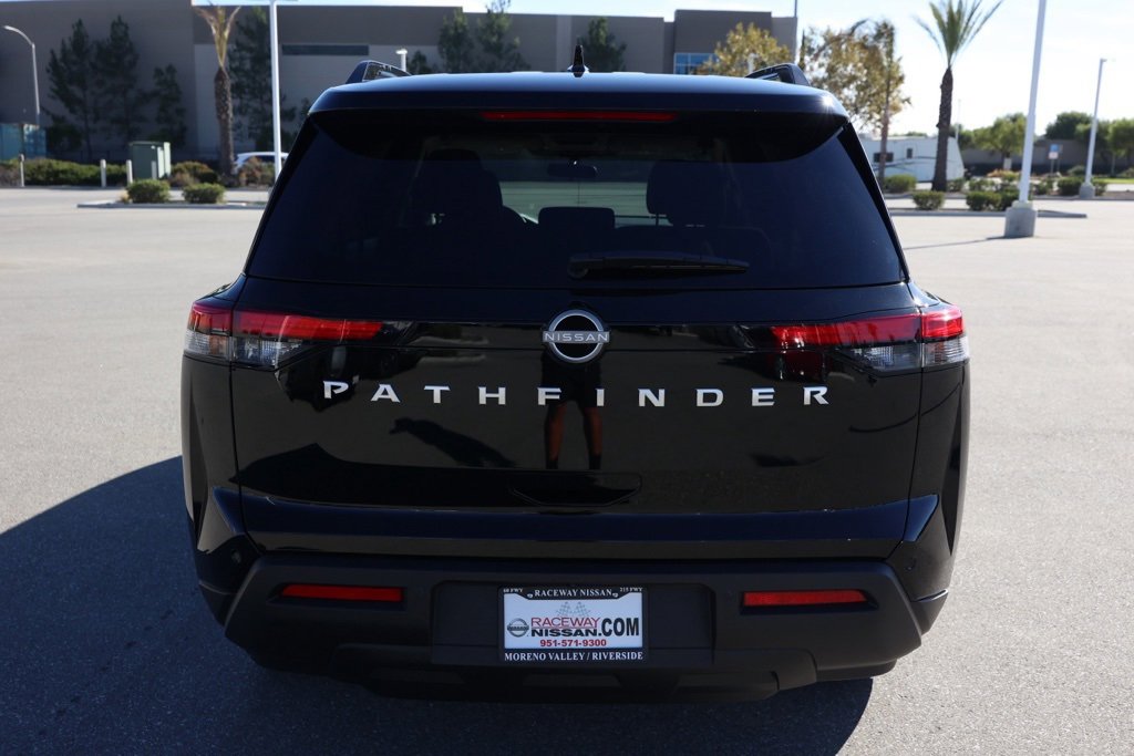 New 2025 Nissan Pathfinder SV w/ Cargo Package image 5