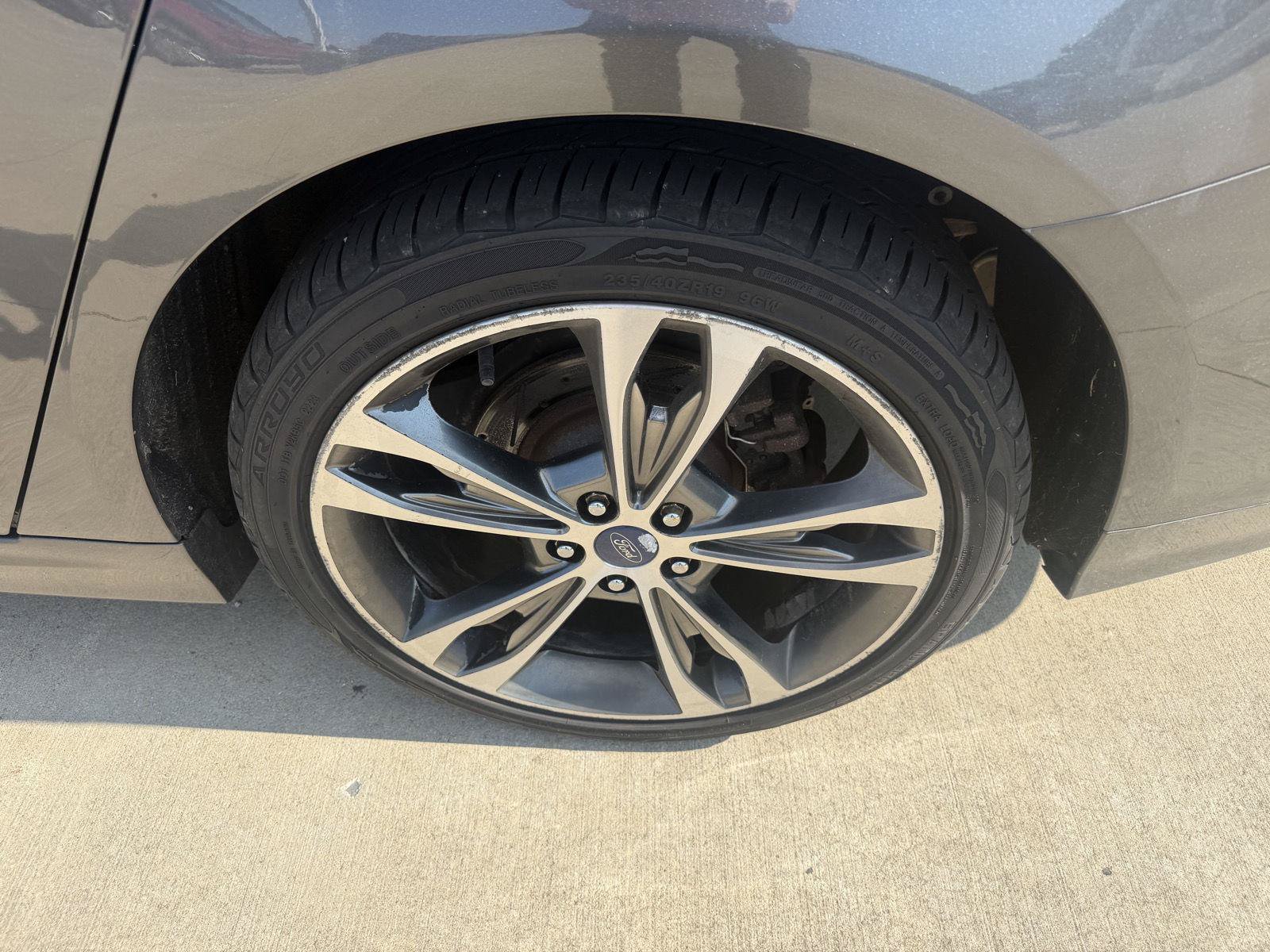 Used 2017 Ford Fusion Titanium AWD/4WD image 32
