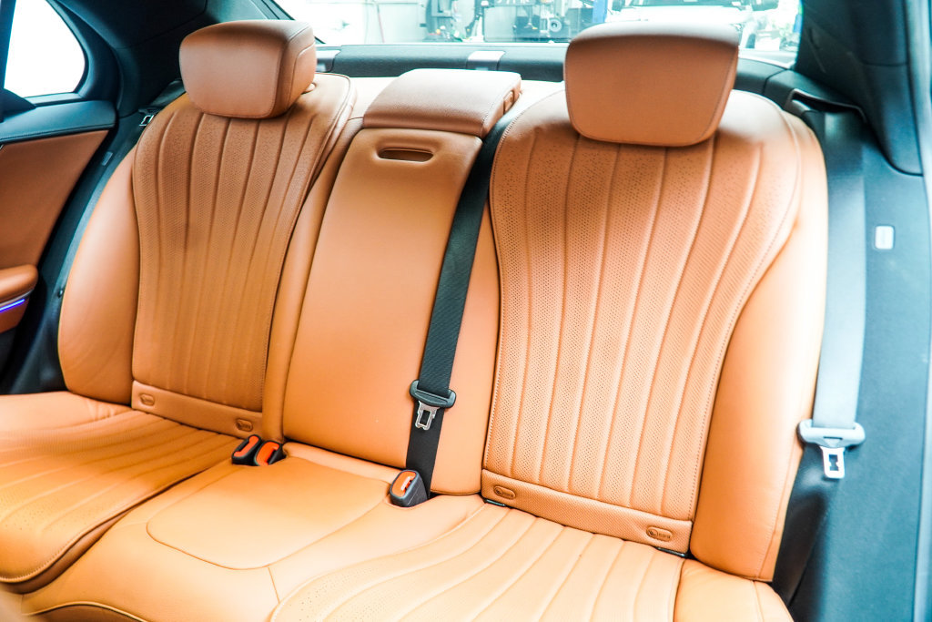 Used 2023 Mercedes-Benz S 500 4MATIC w/ AMG Line image 35