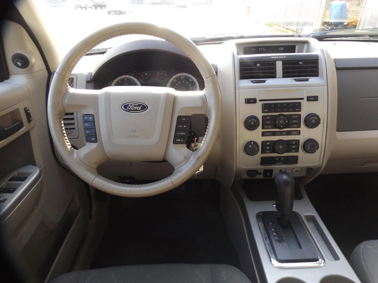 Used 2009 Ford Escape XLT image 13
