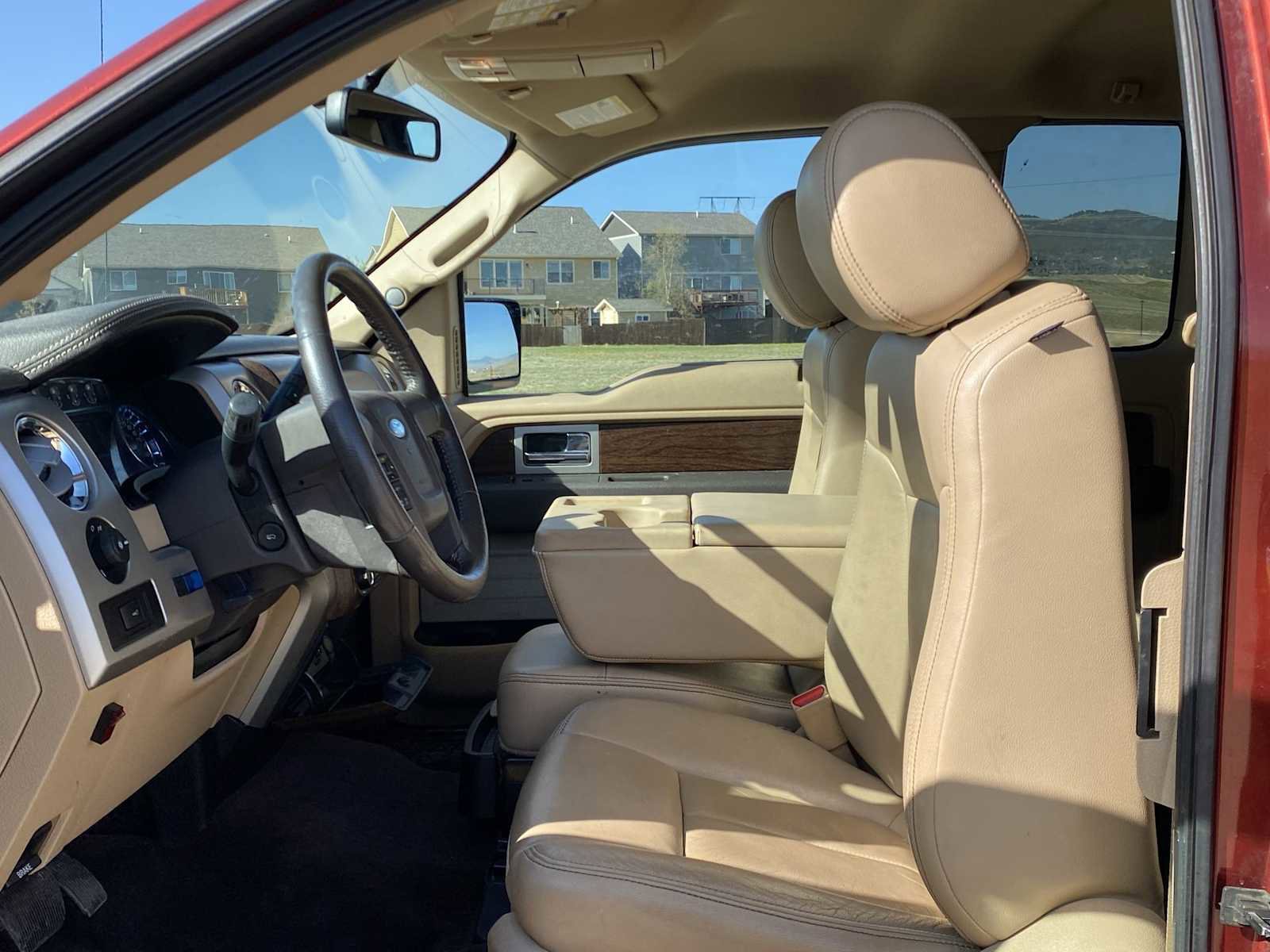 Used 2014 Ford F150 Lariat w/ Lariat Chrome Package AWD/4WD image 17