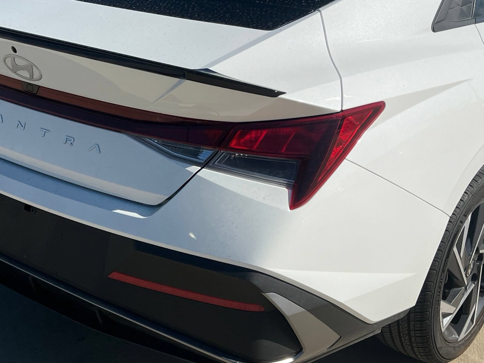 Certified 2025 Hyundai Elantra Sport FWD image 14