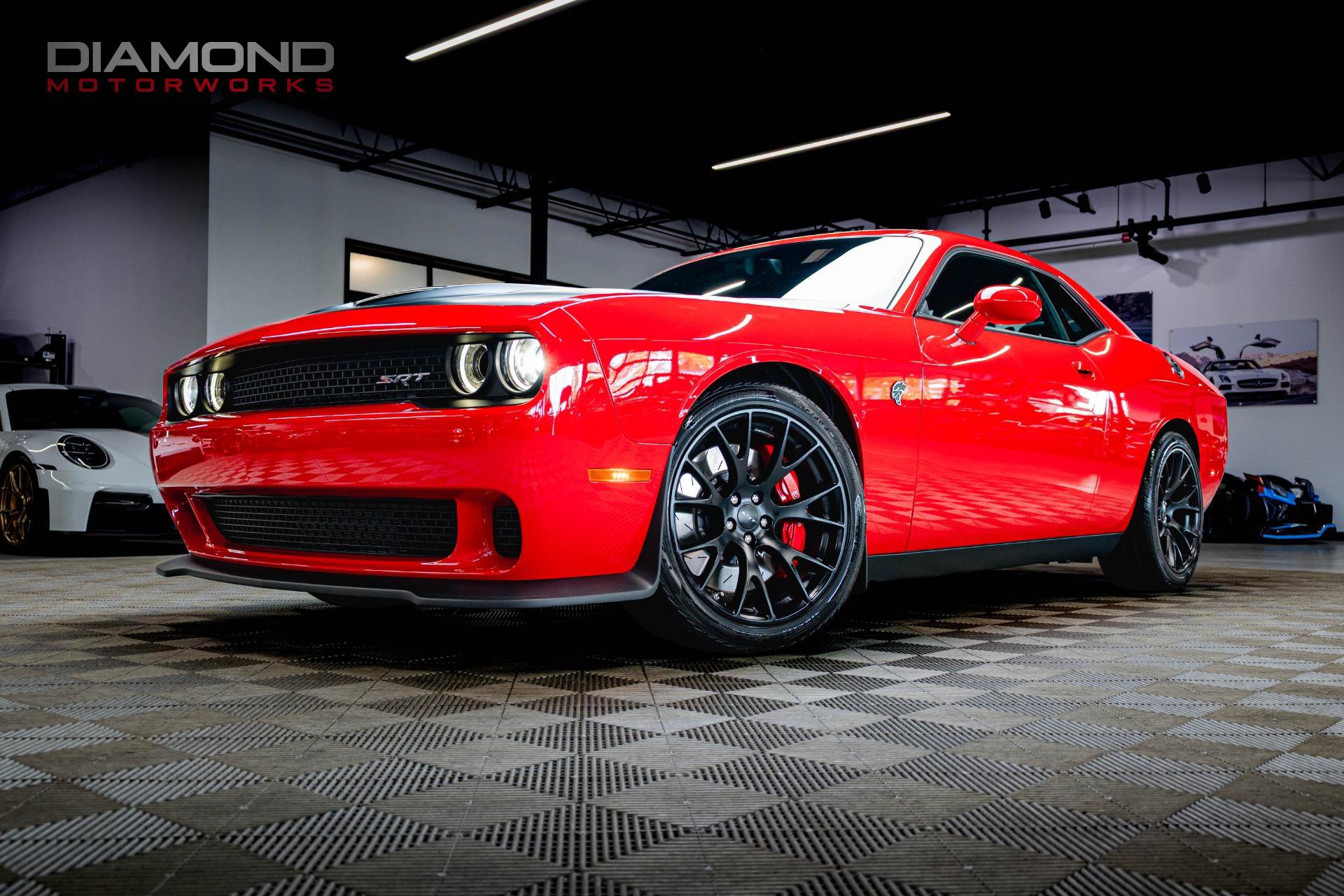Used 2015 Dodge Challenger SRT Hellcat RWD image 6