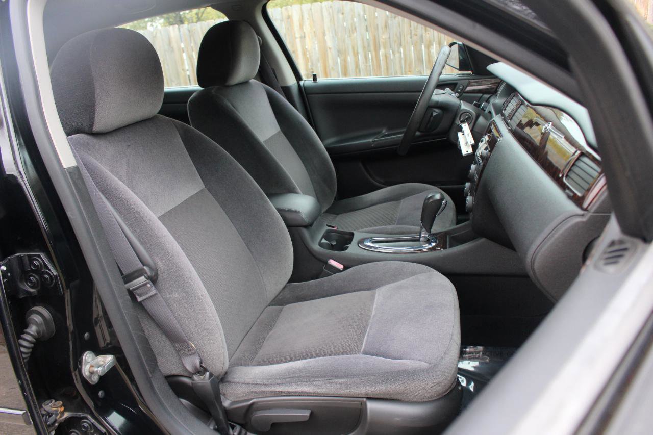 Used 2016 Chevrolet Impala LT image 35
