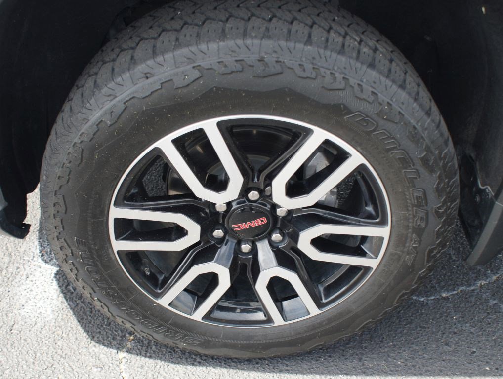 Used 2024 GMC Sierra 1500 AT4 w/ Technology Package image 26