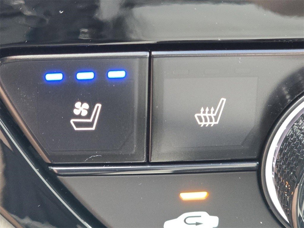 New 2025 Honda Accord Touring image 7