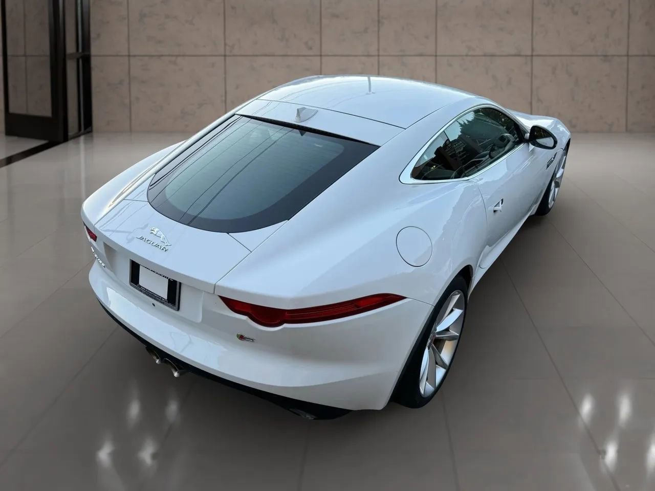 Used 2015 Jaguar F-TYPE S image 15