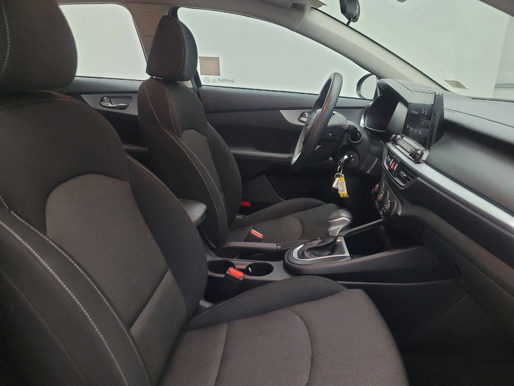 Used 2023 Kia Forte LX image 21