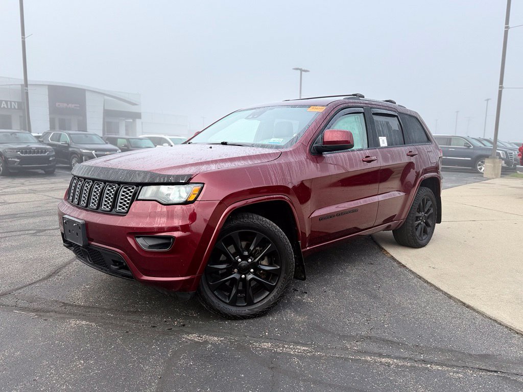 Used 2021 Jeep Grand Cherokee Altitude AWD/4WD image 4