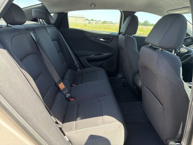 Used 2023 Chevrolet Malibu RS FWD image 16