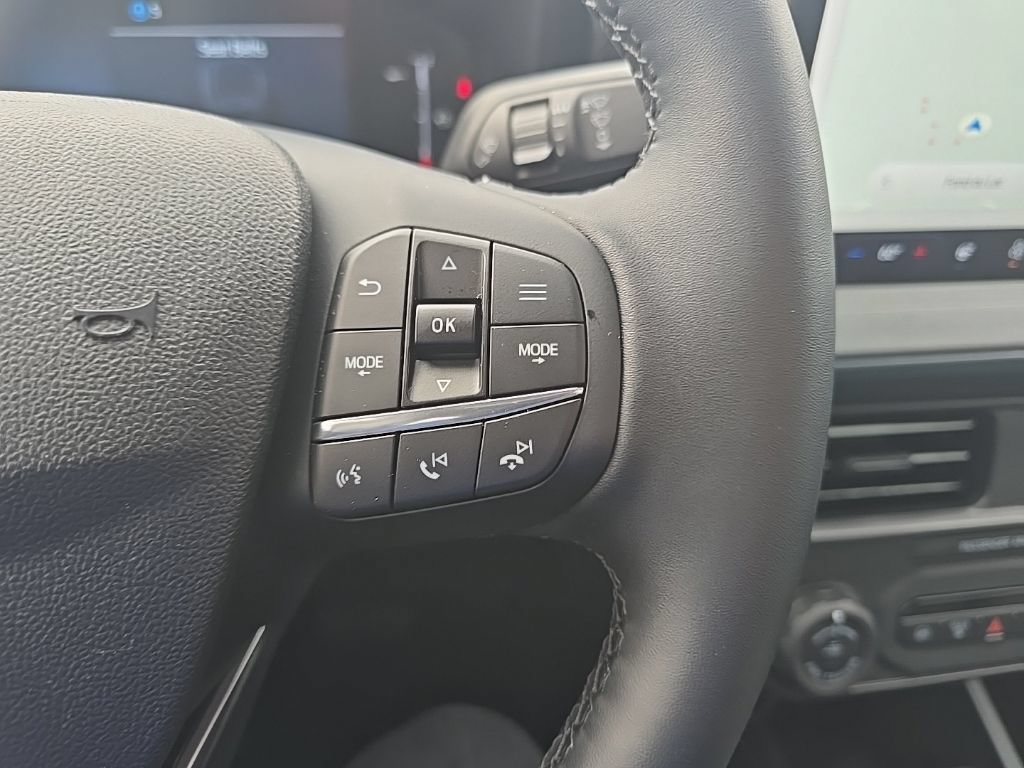 Used 2025 Ford Maverick Lariat w/ Black Appearance Package AWD/4WD image 19