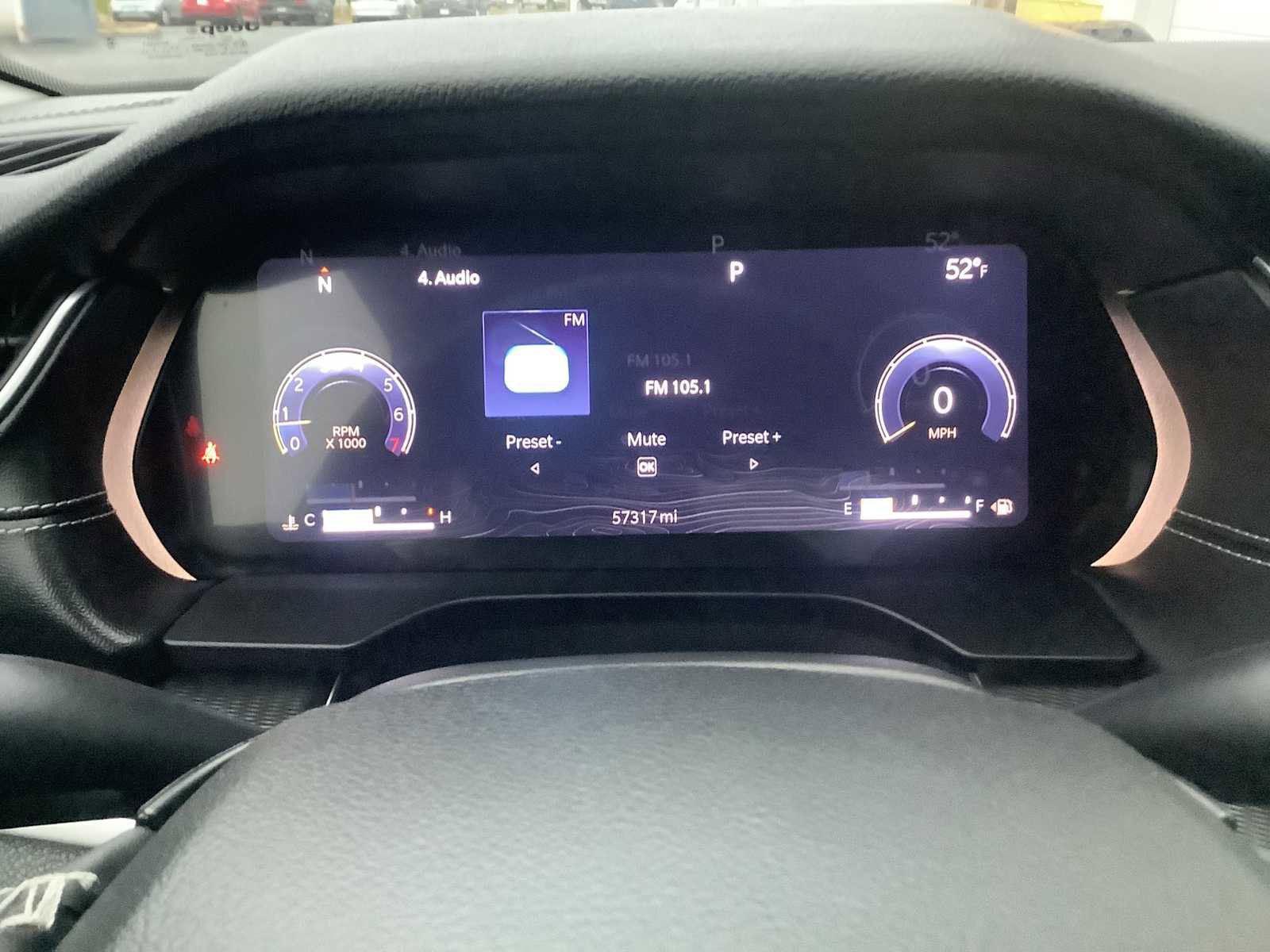 Used 2023 Jeep Grand Cherokee L Laredo image 20