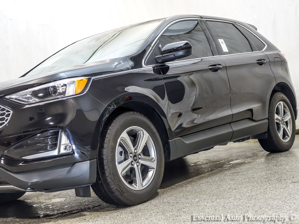 Used 2024 Ford Edge SEL w/ Convenience Package AWD/4WD image 4