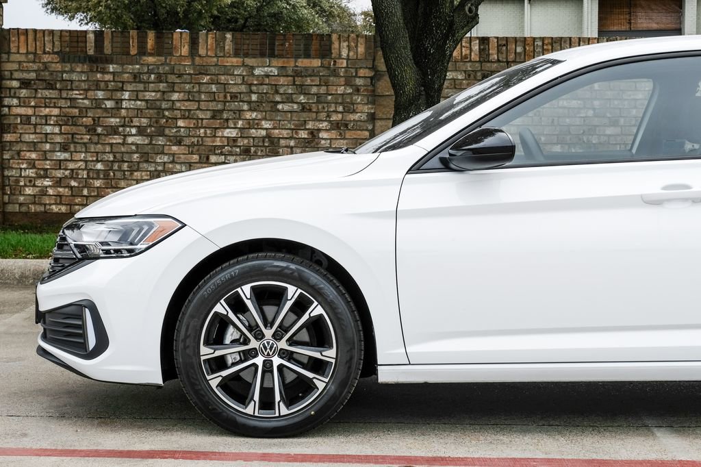 Used 2022 Volkswagen Jetta Sport image 21