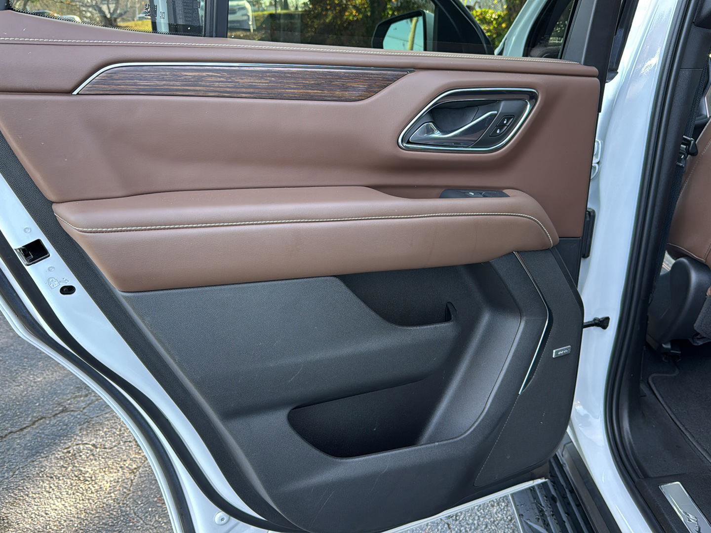 Used 2023 Chevrolet Tahoe High Country image 15