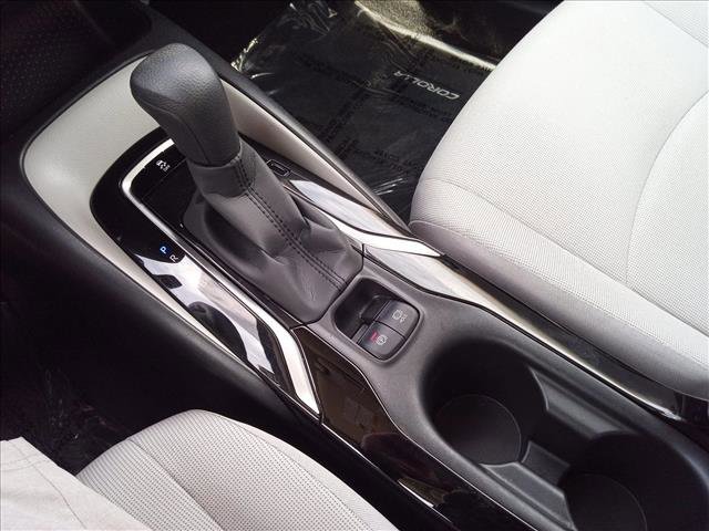 Used 2022 Toyota Corolla LE FWD image 22