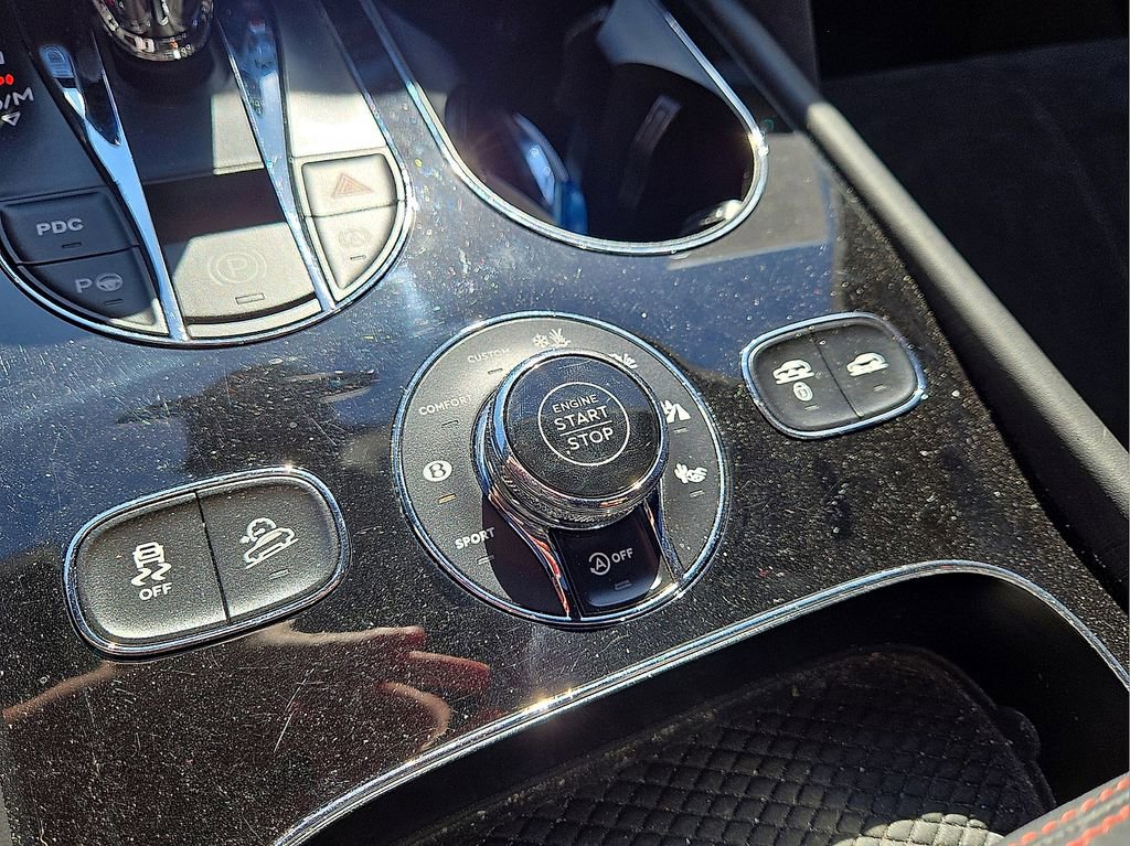 Used 2021 Bentley Bentayga Speed image 35