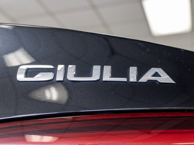 Used 2022 Alfa Romeo Giulia Veloce image 9