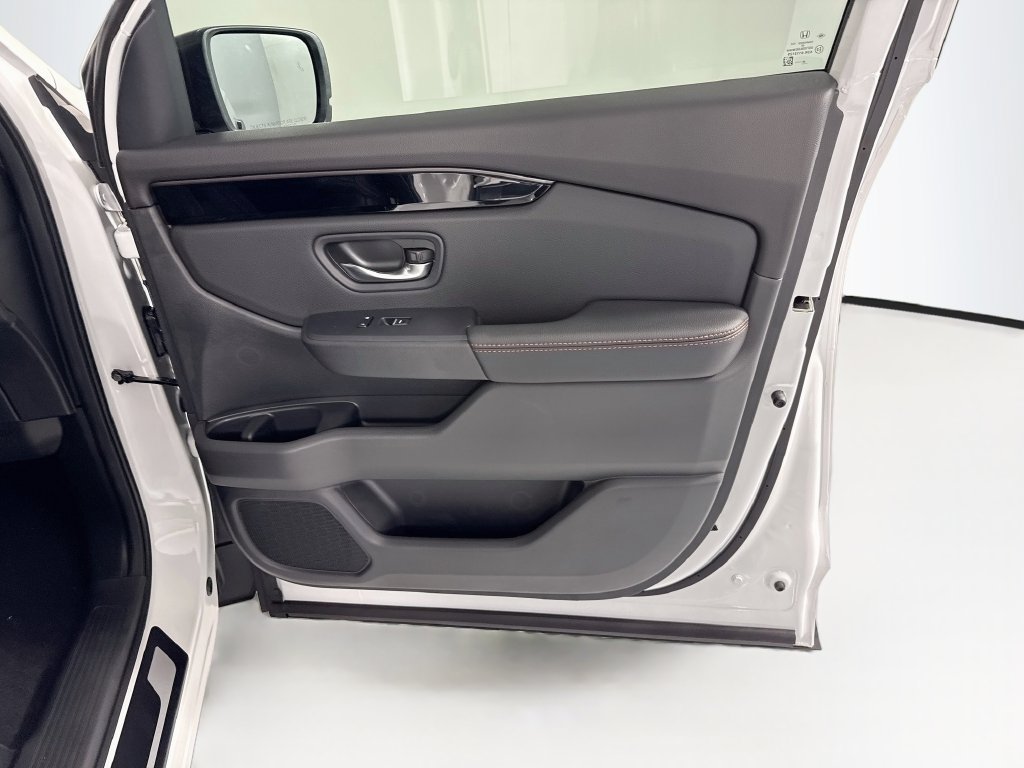 New 2026 Honda Pilot TrailSport image 26