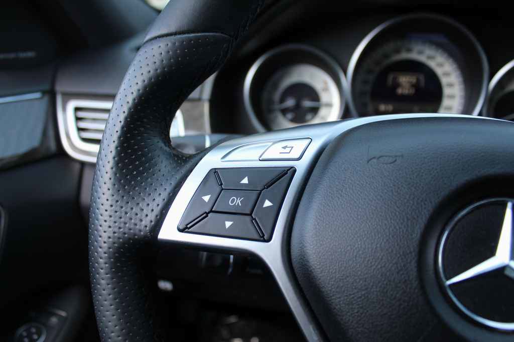 Used 2014 Mercedes-Benz E 350 Sedan image 16