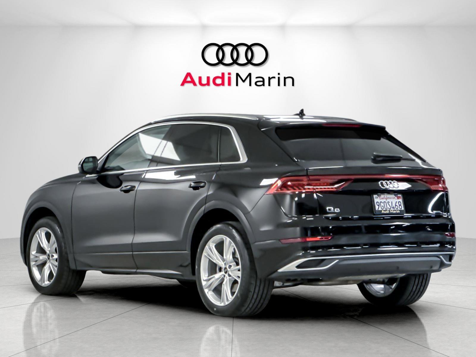 Used 2023 Audi Q8 Premium image 3