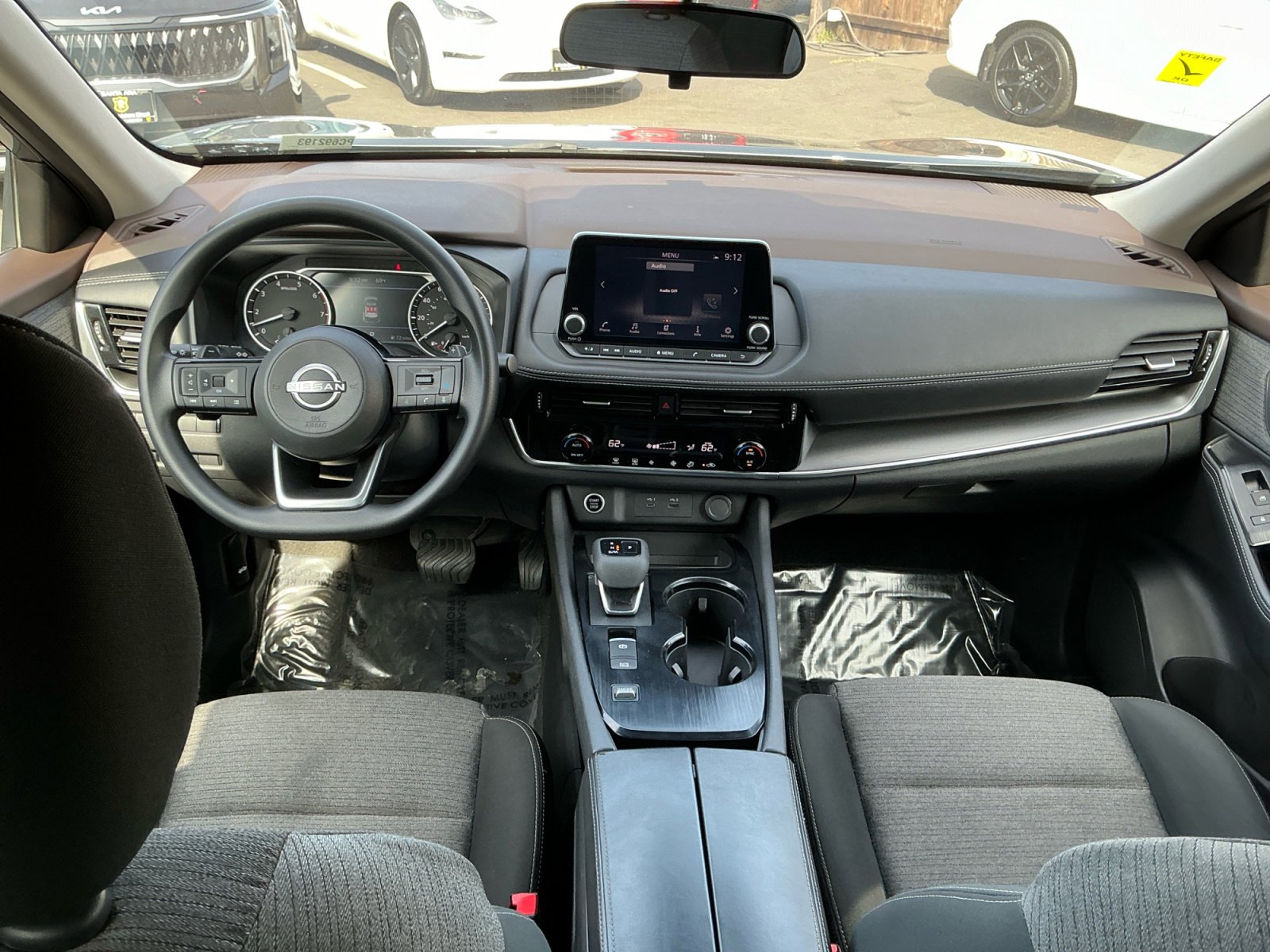 Used 2023 Nissan Rogue SV image 17